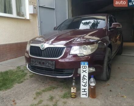 Красный Шкода Суперб, объемом двигателя 1.8 л и пробегом 277 тыс. км за 9500 $, фото 5 на Automoto.ua