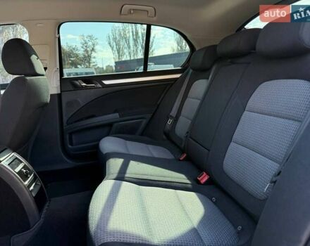 Красный Шкода Суперб, объемом двигателя 1.8 л и пробегом 183 тыс. км за 8800 $, фото 23 на Automoto.ua