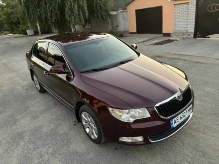 Красный Шкода Суперб, объемом двигателя 1.8 л и пробегом 240 тыс. км за 7900 $, фото 1 на Automoto.ua