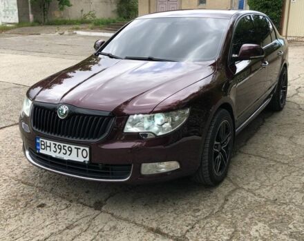 Красный Шкода Суперб, объемом двигателя 1.8 л и пробегом 286 тыс. км за 10800 $, фото 1 на Automoto.ua