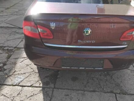 Красный Шкода Суперб, объемом двигателя 1.8 л и пробегом 298 тыс. км за 3100 $, фото 1 на Automoto.ua