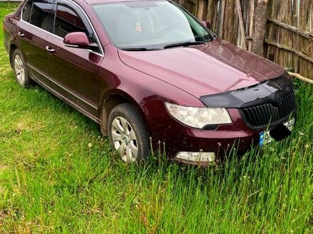Шкода Суперб 2010 в Харькове на Automoto.ua Красный Шкода Суперб, объемом двигателя 1.8 л и пробегом 300 тыс. км за 7000 $, фото 1 на Automoto.ua