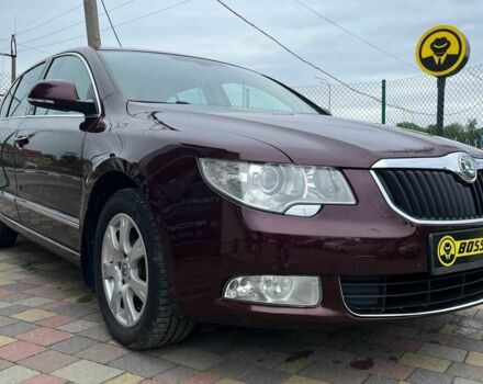 Красный Шкода Суперб, объемом двигателя 1.8 л и пробегом 205 тыс. км за 9900 $, фото 1 на Automoto.ua