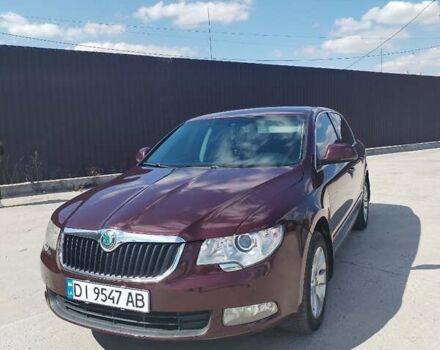 Красный Шкода Суперб, объемом двигателя 1.8 л и пробегом 264 тыс. км за 8500 $, фото 1 на Automoto.ua
