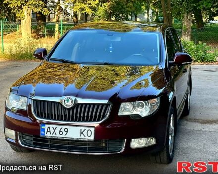 Червоний Шкода Суперб, об'ємом двигуна 1.8 л та пробігом 135 тис. км за 10500 $, фото 1 на Automoto.ua