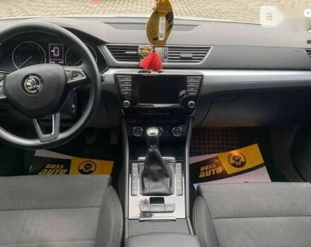 Шкода Суперб, об'ємом двигуна 2 л та пробігом 259 тис. км за 16300 $, фото 11 на Automoto.ua