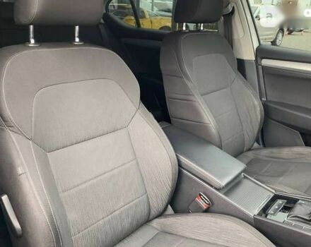 Шкода Суперб, об'ємом двигуна 2 л та пробігом 259 тис. км за 16300 $, фото 12 на Automoto.ua