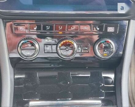 Шкода Суперб, об'ємом двигуна 2 л та пробігом 245 тис. км за 26500 $, фото 23 на Automoto.ua