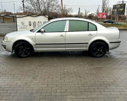 Шкода Суперб, объемом двигателя 1.8 л и пробегом 300 тыс. км за 4500 $, фото 1 на Automoto.ua