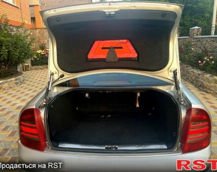 Шкода Суперб, объемом двигателя 1.9 л и пробегом 300 тыс. км за 3750 $, фото 6 на Automoto.ua