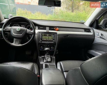 Шкода Суперб, объемом двигателя 2 л и пробегом 278 тыс. км за 12000 $, фото 3 на Automoto.ua