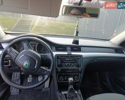 Шкода Суперб, об'ємом двигуна 2 л та пробігом 385 тис. км за 8700 $, фото 46 на Automoto.ua
