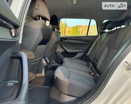 Шкода Суперб, об'ємом двигуна 2 л та пробігом 214 тис. км за 19999 $, фото 62 на Automoto.ua