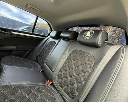 Шкода Суперб, объемом двигателя 1.8 л и пробегом 255 тыс. км за 6499 $, фото 9 на Automoto.ua