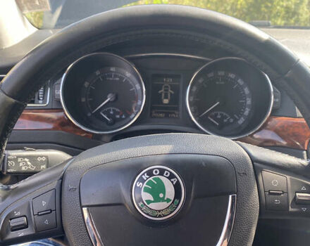 Шкода Суперб, объемом двигателя 1.8 л и пробегом 255 тыс. км за 9300 $, фото 12 на Automoto.ua