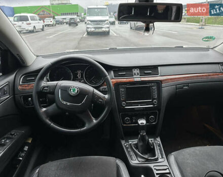 Шкода Суперб, объемом двигателя 2 л и пробегом 299 тыс. км за 8500 $, фото 24 на Automoto.ua