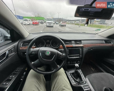 Шкода Суперб, объемом двигателя 2 л и пробегом 299 тыс. км за 8500 $, фото 7 на Automoto.ua