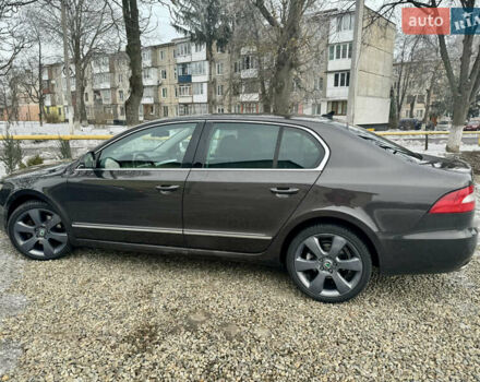 Шкода Суперб, об'ємом двигуна 2 л та пробігом 215 тис. км за 11000 $, фото 6 на Automoto.ua