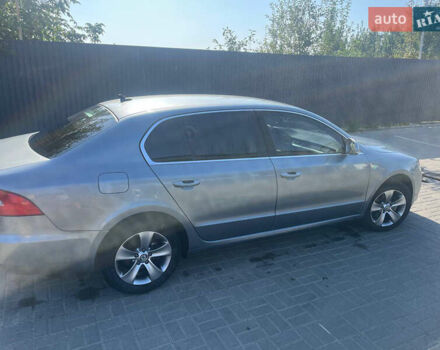 Шкода Суперб, объемом двигателя 1.6 л и пробегом 256 тыс. км за 9700 $, фото 3 на Automoto.ua