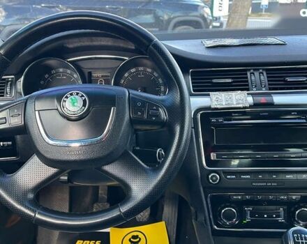 Шкода Суперб, объемом двигателя 2 л и пробегом 254 тыс. км за 9200 $, фото 9 на Automoto.ua