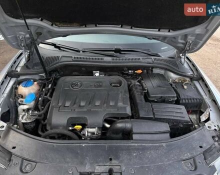 Шкода Суперб, об'ємом двигуна 2 л та пробігом 300 тис. км за 13400 $, фото 7 на Automoto.ua