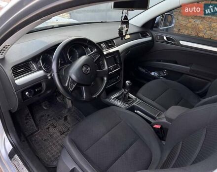 Шкода Суперб, об'ємом двигуна 2 л та пробігом 300 тис. км за 13400 $, фото 5 на Automoto.ua