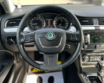 Шкода Суперб, об'ємом двигуна 2 л та пробігом 260 тис. км за 10400 $, фото 13 на Automoto.ua