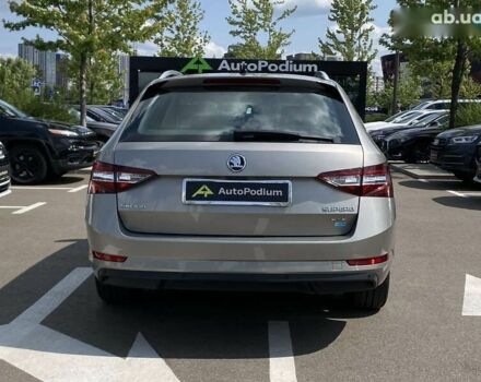 Шкода Суперб, объемом двигателя 2 л и пробегом 265 тыс. км за 18999 $, фото 5 на Automoto.ua