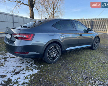 Шкода Суперб, объемом двигателя 1.97 л и пробегом 305 тыс. км за 19600 $, фото 7 на Automoto.ua