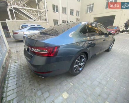 Шкода Суперб, объемом двигателя 2 л и пробегом 110 тыс. км за 28300 $, фото 4 на Automoto.ua