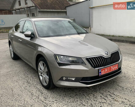 Шкода Суперб, объемом двигателя 2 л и пробегом 279 тыс. км за 18900 $, фото 5 на Automoto.ua