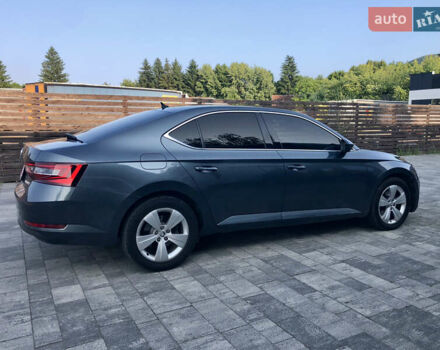 Шкода Суперб, объемом двигателя 1.97 л и пробегом 327 тыс. км за 15800 $, фото 16 на Automoto.ua