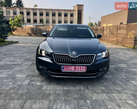 Шкода Суперб, объемом двигателя 1.97 л и пробегом 327 тыс. км за 15800 $, фото 1 на Automoto.ua