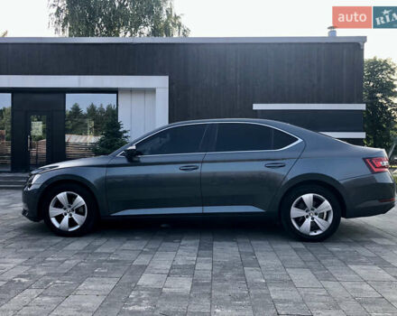 Шкода Суперб, объемом двигателя 1.97 л и пробегом 327 тыс. км за 15800 $, фото 17 на Automoto.ua