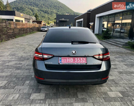 Шкода Суперб, объемом двигателя 1.97 л и пробегом 327 тыс. км за 15800 $, фото 14 на Automoto.ua