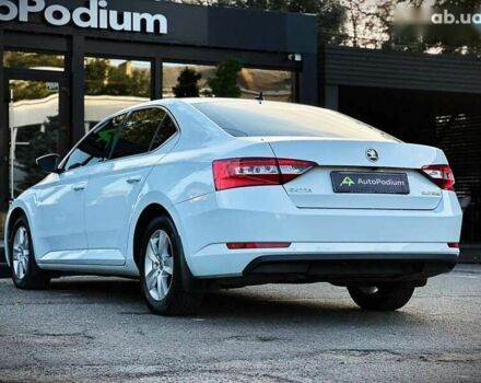 Шкода Суперб, объемом двигателя 2 л и пробегом 120 тыс. км за 29500 $, фото 14 на Automoto.ua