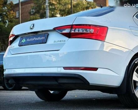 Шкода Суперб, об'ємом двигуна 2 л та пробігом 120 тис. км за 26500 $, фото 15 на Automoto.ua