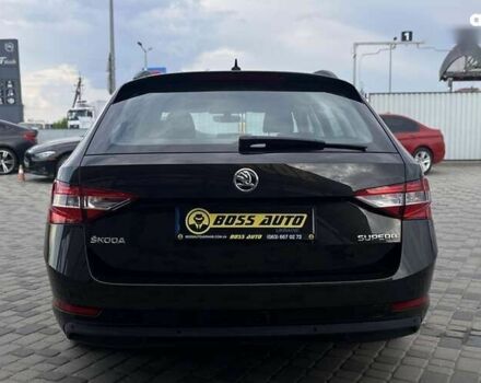 Шкода Суперб, объемом двигателя 2 л и пробегом 219 тыс. км за 16700 $, фото 5 на Automoto.ua
