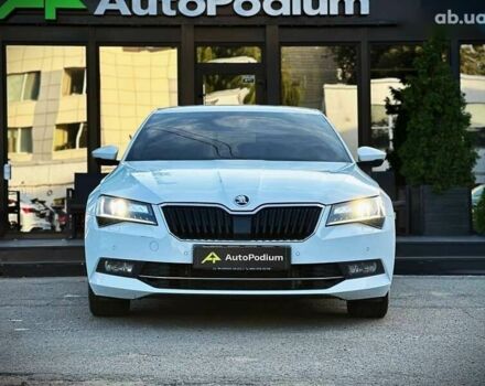 Шкода Суперб, об'ємом двигуна 2 л та пробігом 120 тис. км за 26300 $, фото 1 на Automoto.ua