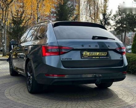Шкода Суперб, объемом двигателя 0 л и пробегом 180 тыс. км за 25999 $, фото 4 на Automoto.ua