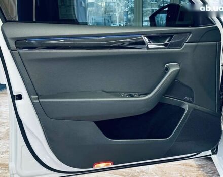 Шкода Суперб, объемом двигателя 1.4 л и пробегом 54 тыс. км за 38900 $, фото 19 на Automoto.ua