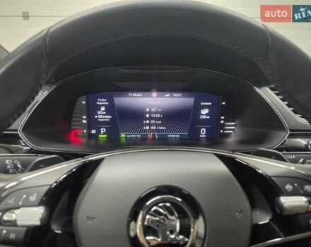 Шкода Суперб, объемом двигателя 1.4 л и пробегом 48 тыс. км за 43590 $, фото 13 на Automoto.ua