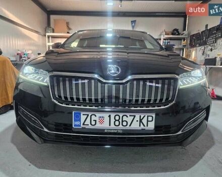 Шкода Суперб, объемом двигателя 1.4 л и пробегом 48 тыс. км за 43590 $, фото 1 на Automoto.ua