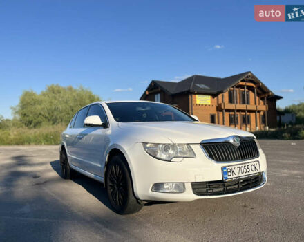 Шкода Суперб, объемом двигателя 1.8 л и пробегом 218 тыс. км за 7650 $, фото 1 на Automoto.ua