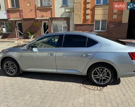Шкода Суперб, объемом двигателя 1.8 л и пробегом 121 тыс. км за 17500 $, фото 1 на Automoto.ua