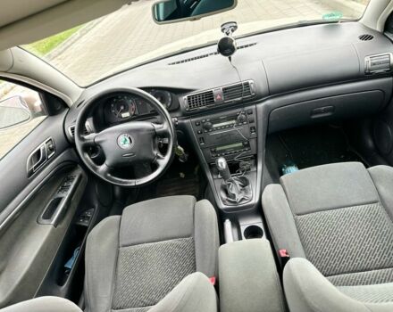 Жовтий Шкода Суперб, об'ємом двигуна 2 л та пробігом 226 тис. км за 5300 $, фото 6 на Automoto.ua