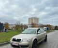 Жовтий Шкода Суперб, об'ємом двигуна 2 л та пробігом 226 тис. км за 5300 $, фото 1 на Automoto.ua