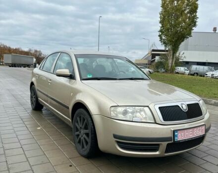 Жовтий Шкода Суперб, об'ємом двигуна 2 л та пробігом 226 тис. км за 5300 $, фото 3 на Automoto.ua