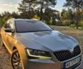 Желтый Шкода Суперб, объемом двигателя 1.97 л и пробегом 235 тыс. км за 18800 $, фото 4 на Automoto.ua