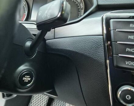 Желтый Шкода Суперб, объемом двигателя 1.97 л и пробегом 240 тыс. км за 17500 $, фото 46 на Automoto.ua